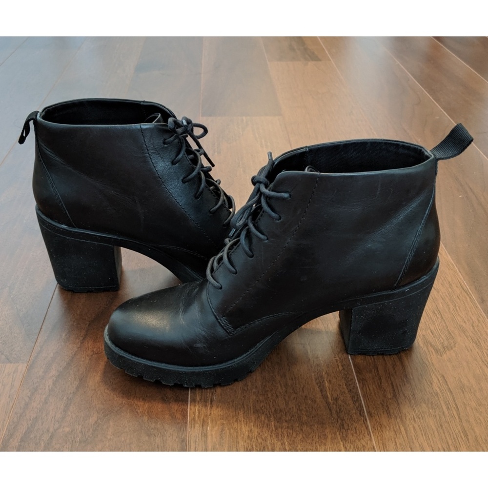 Like New Vagabond Grace Lace-up Boots (38)